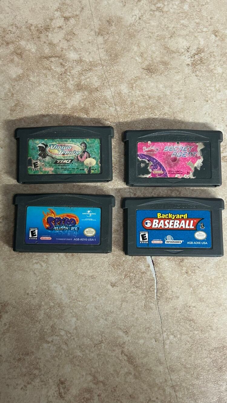 GB ADVANCE Lot (4) Spyro Barbie Baseball Tennis Authentic